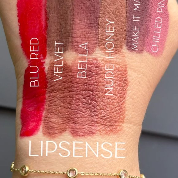 BLU-RED HYDRAMATTE LIPSENSE® New product 2023 - Picture 7 of 12